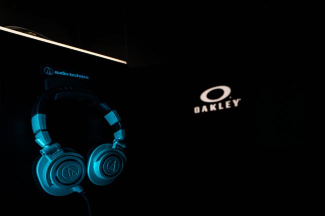 Audio-TechnicayְOakley Bunker\(yn)(dng)(hu)еlʢ